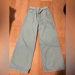 URBAN OUTFITTERS blue high and wide jeans size: 26